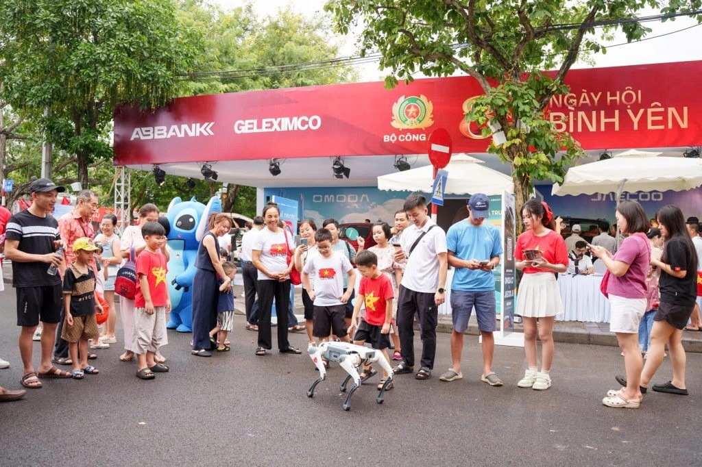 Sự kiện diễn ra nhiều hoạt động hấp dẫn.