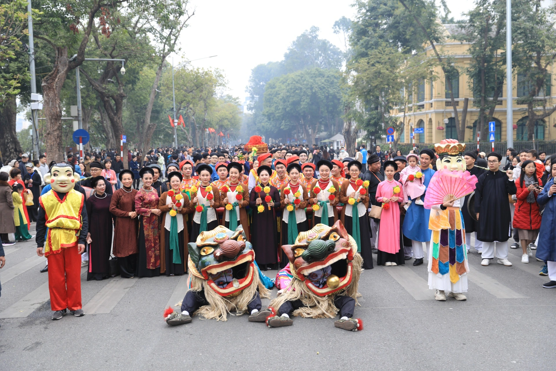 Các hoạt động lễ hội tại Hà Nội năm 2026 được yêu cầu tổ chức trang trọng, lành mạnh, thực hiện nghiêm Bộ tiêu chí về môi trường văn hóa. Ảnh minh hoạ. 