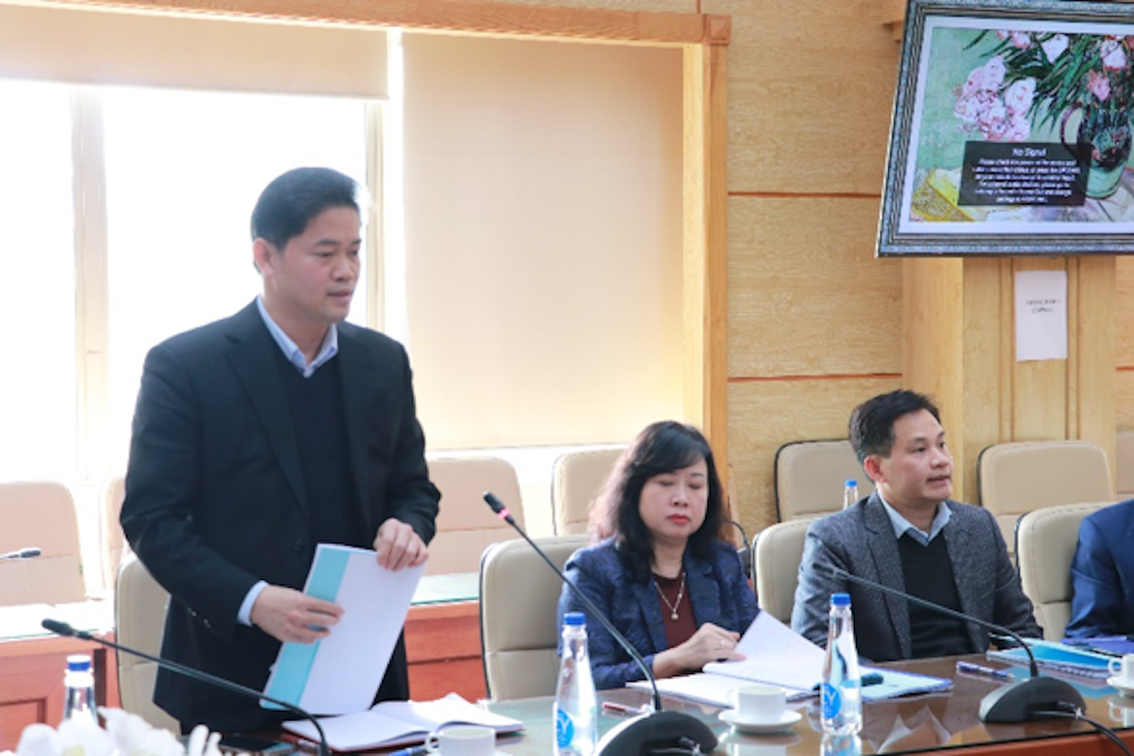 Đồng chí Vũ Mạnh Hà, Ủy viên Dự khuyết Trung ương Đảng, Thứ trưởng Thường trực Bộ Y tế góp ý về phương hướng, nhiệm vụ