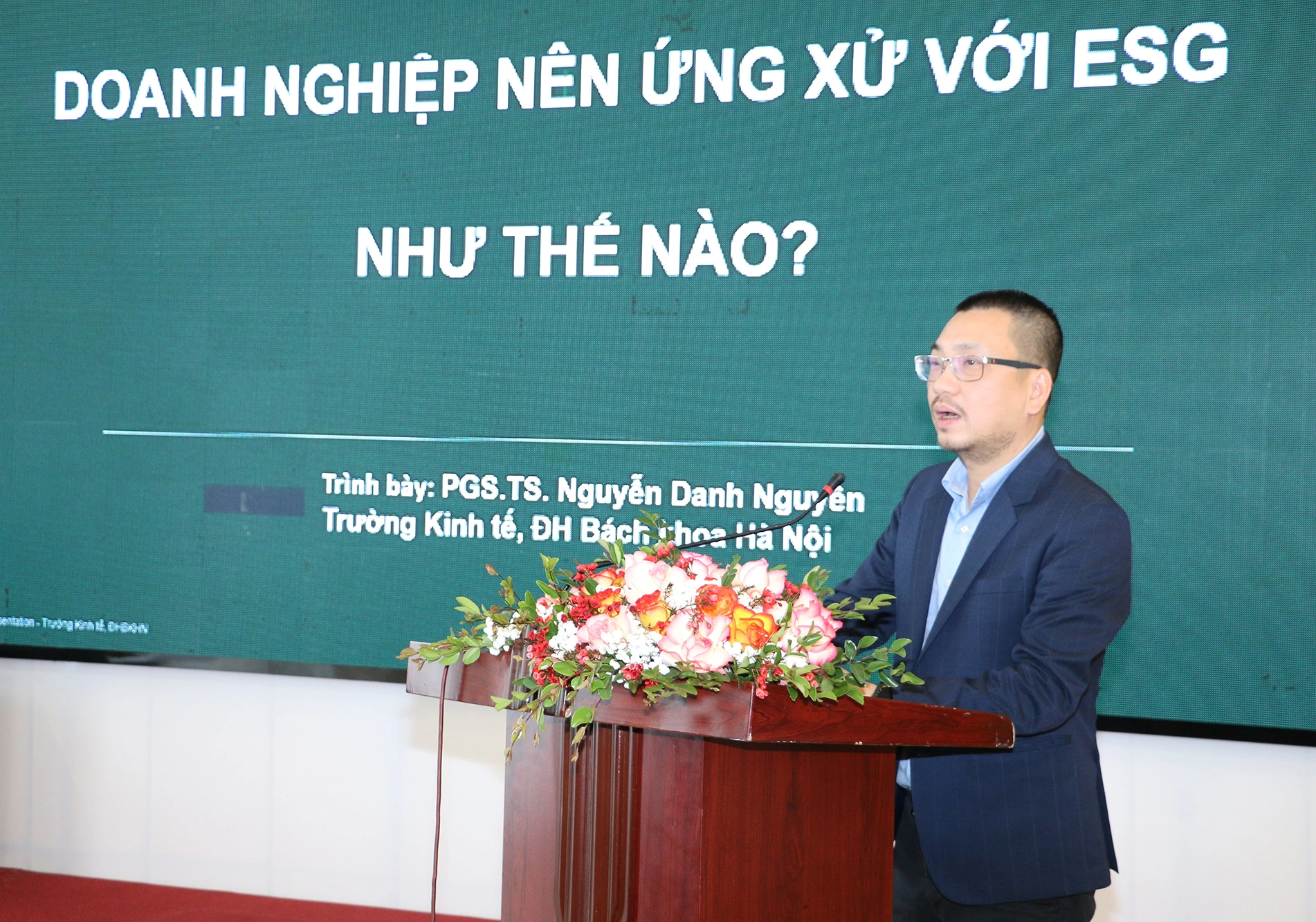 PGS.TS Nguyễn Danh Nguyên phát biểu tại hội thảo