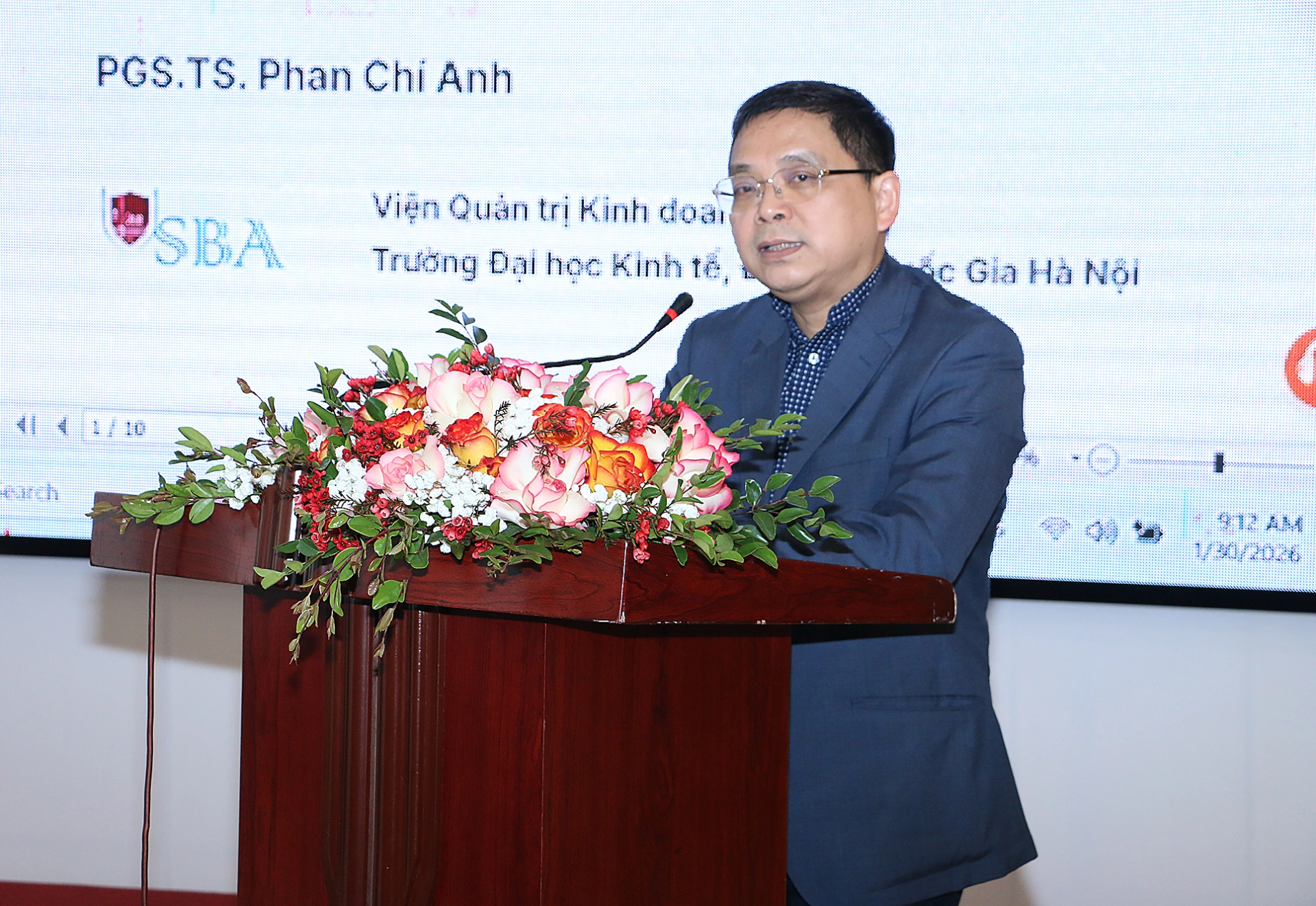 PGS.TS Phan Chí Anh phát biểu tại hội thảo