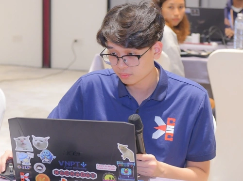 Từ thủ khoa An toàn thông tin đến giấc mơ săn lỗi bảo mật