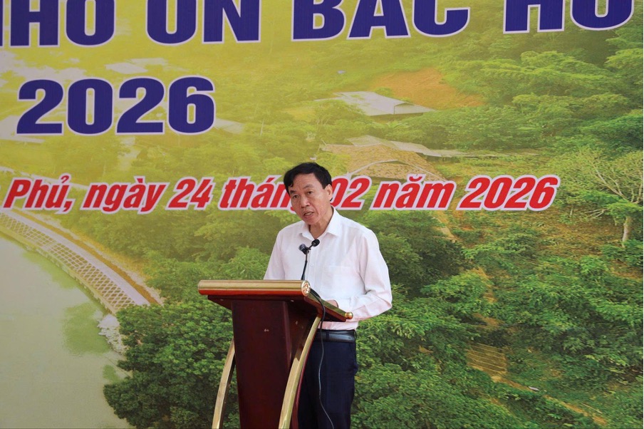 Đồng chí Lê Văn Lương - Phó Bí thư Tỉnh ủy, Chủ tịch UBND tỉnh Điện Biên phát biểu tại buổi lễ.