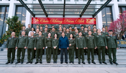 Thủ tướng thăm, chúc Tết Cục A05: “Đảng và Nhà nước đặt trọn niềm tin vào các đồng chí”