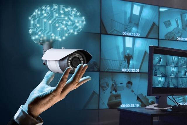Bên cạnh những lợi ích, các camera giám sát cũng tồn tại nhiều điểm yếu, có thể bị tấn công bất cứ lúc nào. Ảnh minh họa: Nguồn Internet