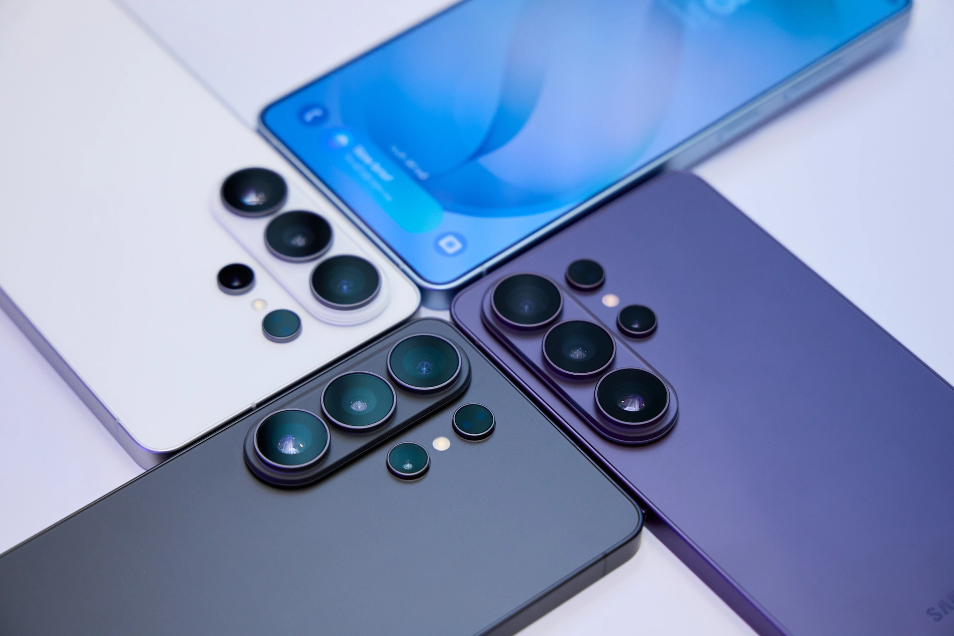 Galaxy S26 series là dòng flagship mới nhất của Samsung, vừa có màn ra mắt ấn tượng vào 26/02