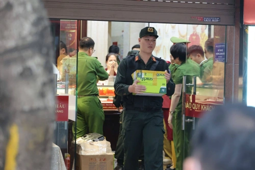 Cơ quan chức năng kiểm tra, Bảo Tín Minh Châu đóng cửa, website ngừng cập nhật giá