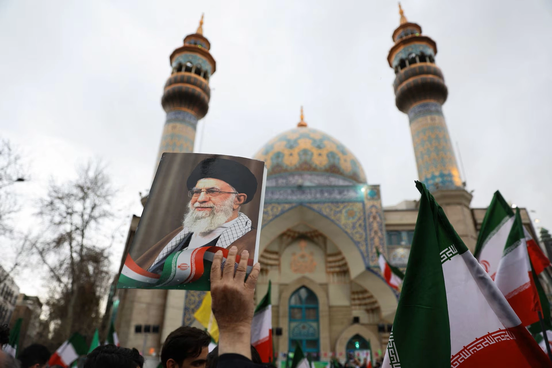 Biểu tình phản đối Mỹ và Israel tại Iran (ảnh: France 24)