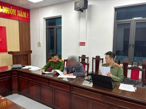 Xử phạt 02 trường hợp đăng tải bình luận xuyên tạc, xúc phạm lãnh đạo thành phố trên không gian mạng