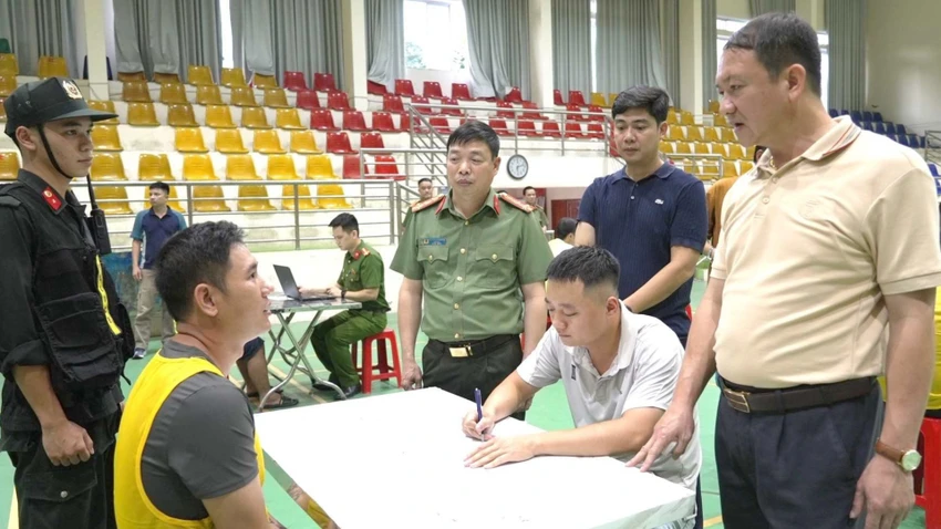 Cao Bằng triệt phá đường dây lừa đảo công nghệ cao hơn 2.300 tỷ đồng, khởi tố 63 đối tượng