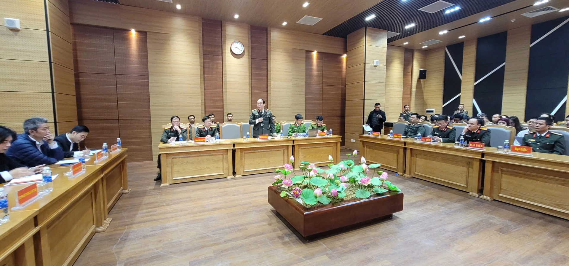 Toàn cảnh buổi họp báo