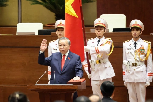 Lật tẩy chiêu trò đả kích công tác bầu, phê chuẩn nhân sự cấp cao