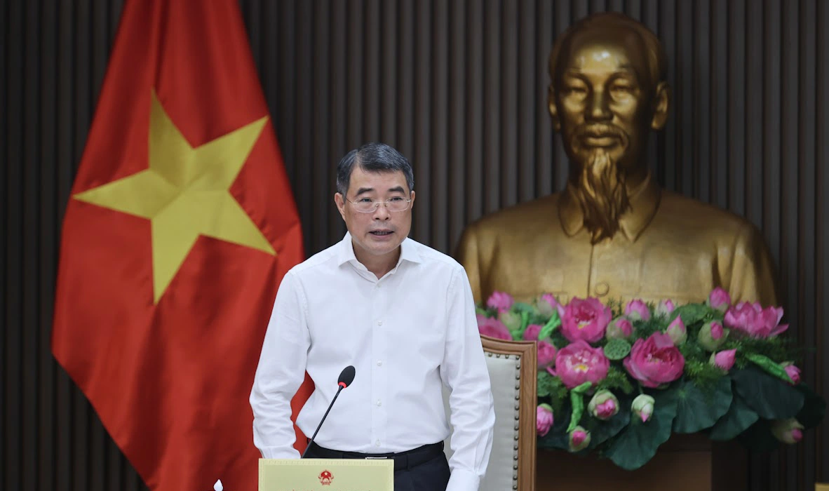 Thủ tướng Lê Minh Hưng yêu cầu các Bộ, ngành nghiên cứu cắt giảm thủ tục hành chính và điều kiện kinh doanh