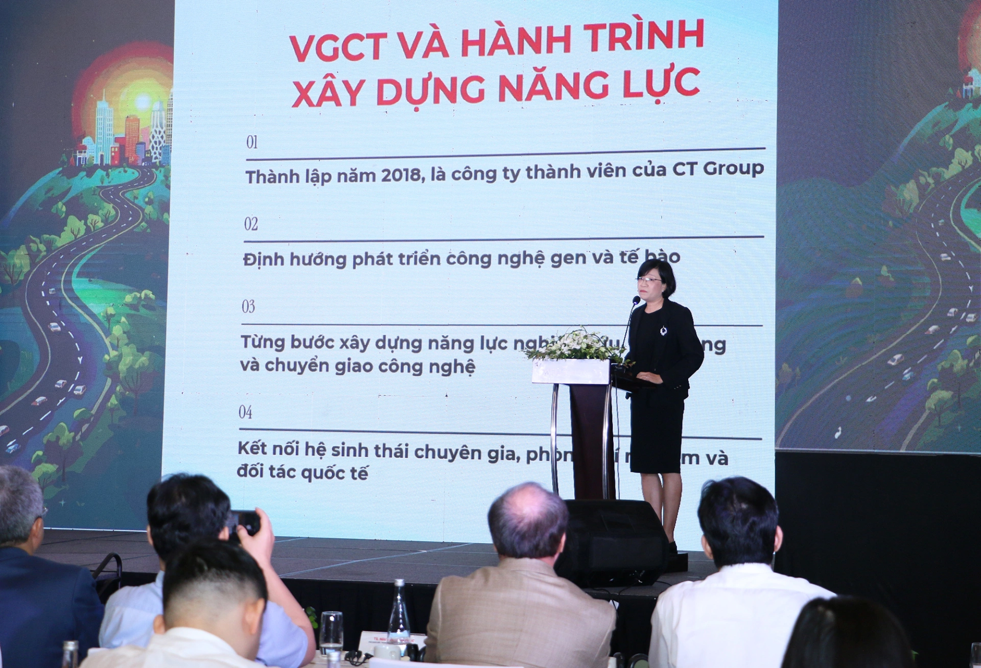 GS.TS Trần Lê Bảo Hà nói rằng phục hồi thị lực không chỉ là câu chuyện điều trị một bệnh nhân, mà còn là câu chuyện về năng suất lao động, chất lượng sống và hiệu quả kinh tế - xã hội