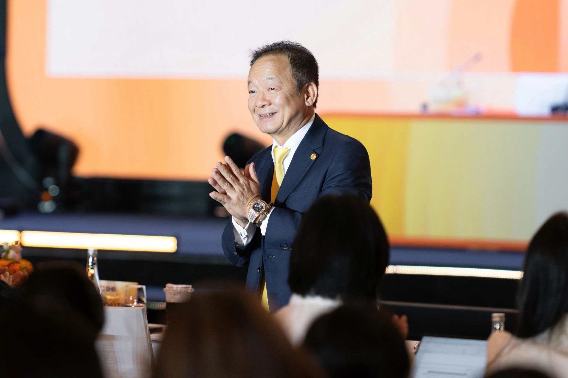 Chủ tịch Đỗ Quang Hiển tại Đại hội đồng cổ đông SHB 2026.