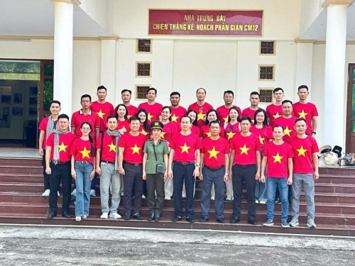 Những người tiếp lửa truyền thống ở Hòn Đá Bạc