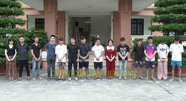 Đường dây lừa đảo và 25 số tài khoản ngân hàng