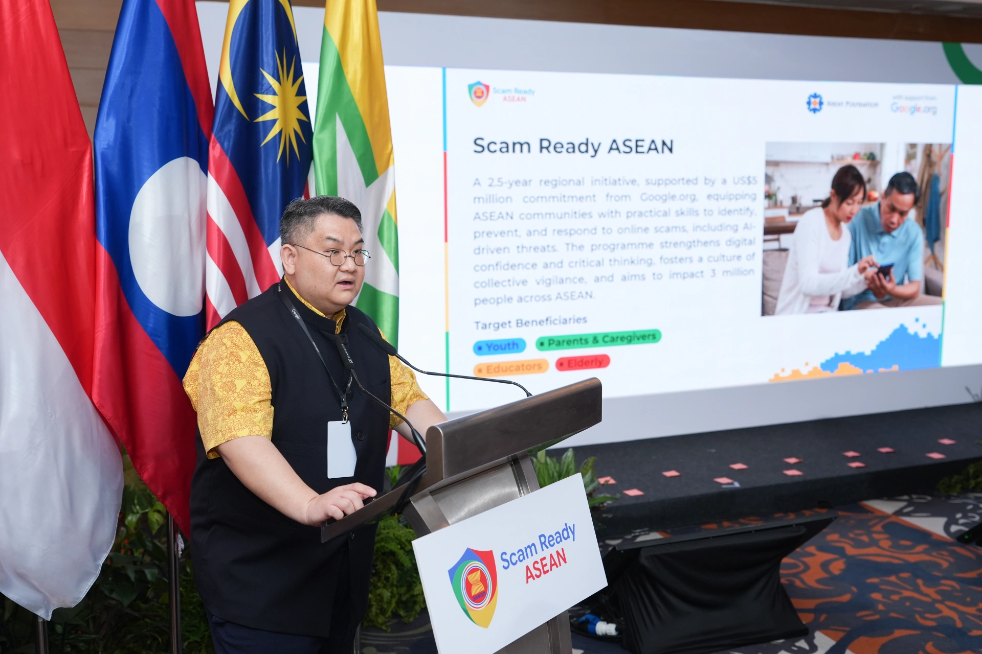 Tiến sĩ Piti Srisangnam, Giám đốc Điều hành Quỹ ASEAN, phát biểu