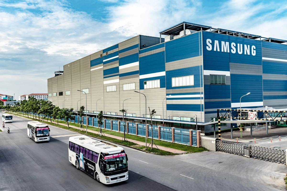 Samsung đạt cột mốc vốn hóa 1000 tỷ USD