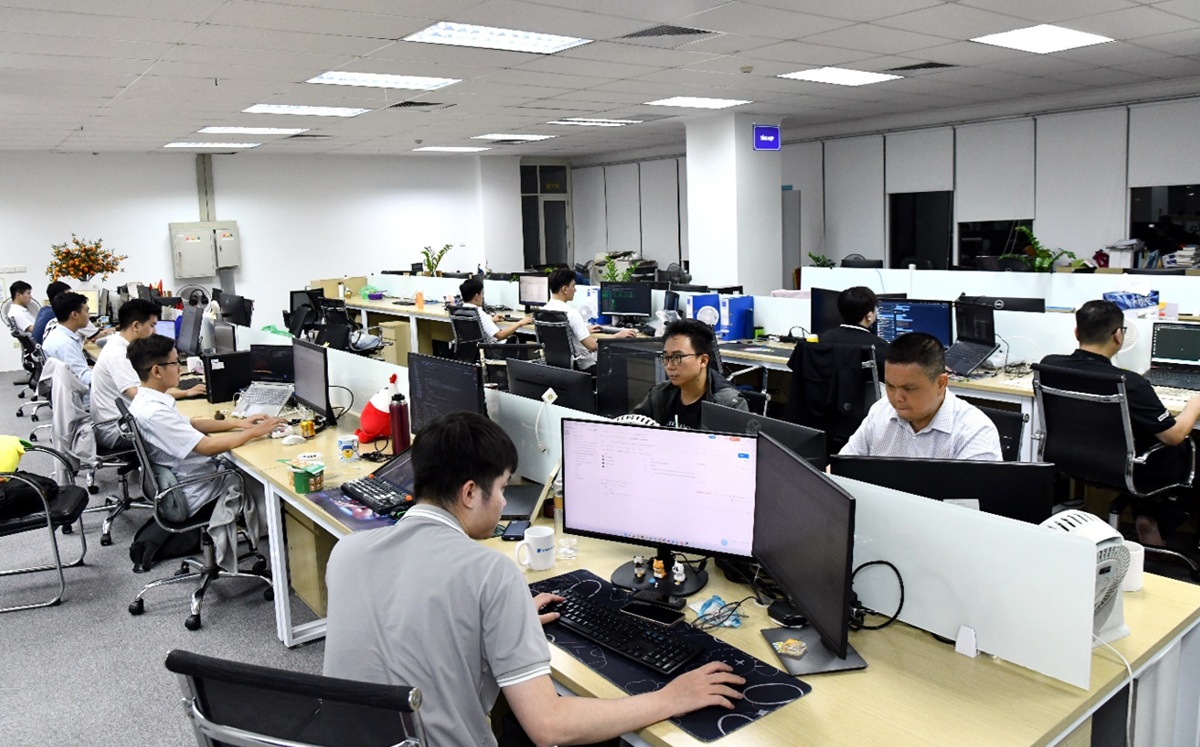 Đêm trắng trước giờ G: Những chiến binh số góp sức tạo nên khoảnh khắc lịch sử của đất nước