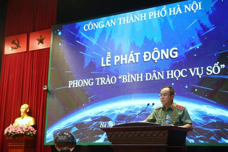 Phổ cập kiến thức, kỹ năng số cho toàn thể cán bộ, chiến sĩ CATP Hà Nội