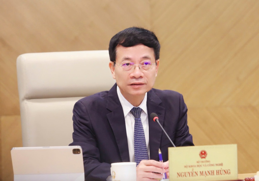Bộ trưởng Bộ Khoa học và Công nghệ Nguyễn Mạnh Hùng