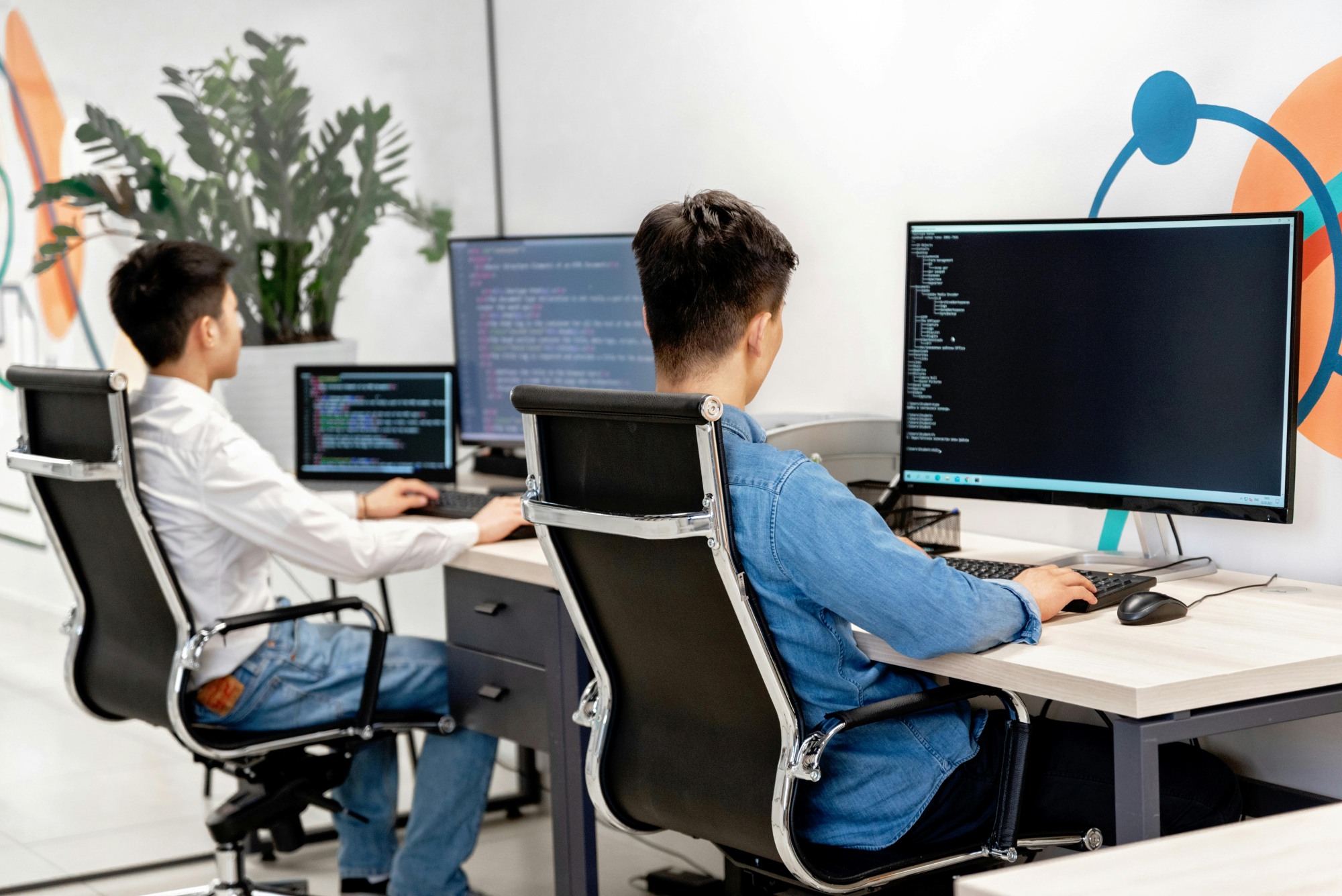 Phát triển các nền tảng và công cụ nội địa sẽ giúp mở rộng quyền truy cập cho người dùng Việt Nam. (Hình: Pexels)