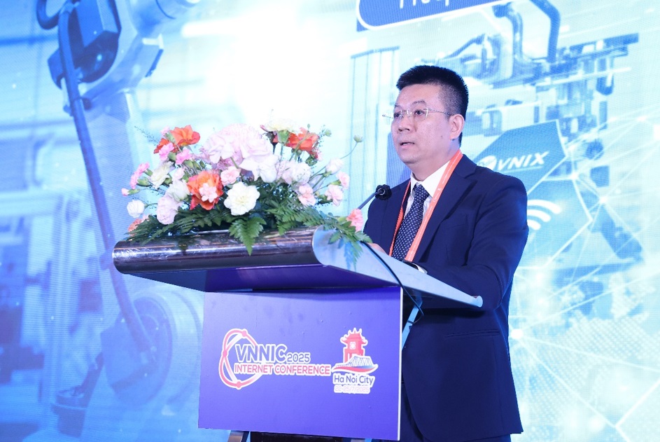 Ông Nguyễn Hồng Thắng, Giám đốc VNNIC tại sự kiện VNNIC Internet Conference 2025
