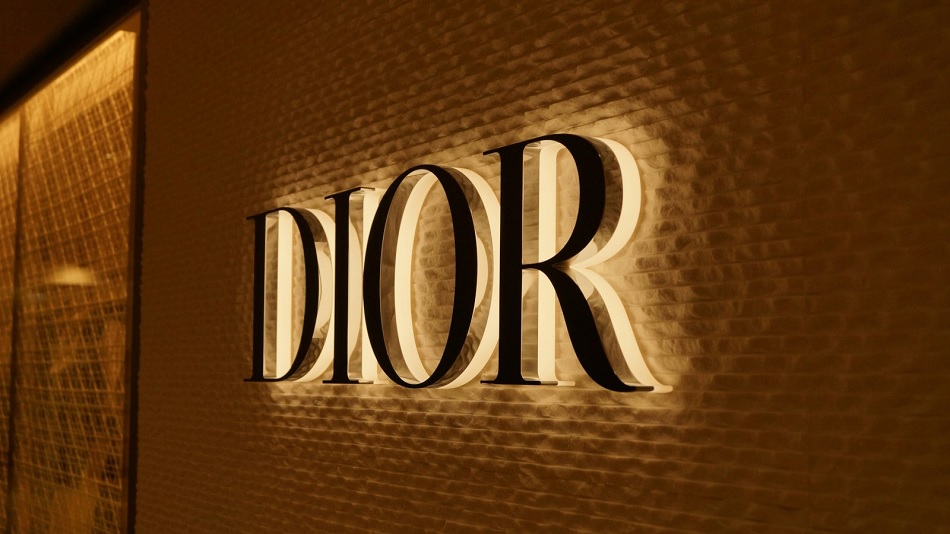 Dior gửi thông báo về vụ vi phạm dữ liệu tới khách hàng