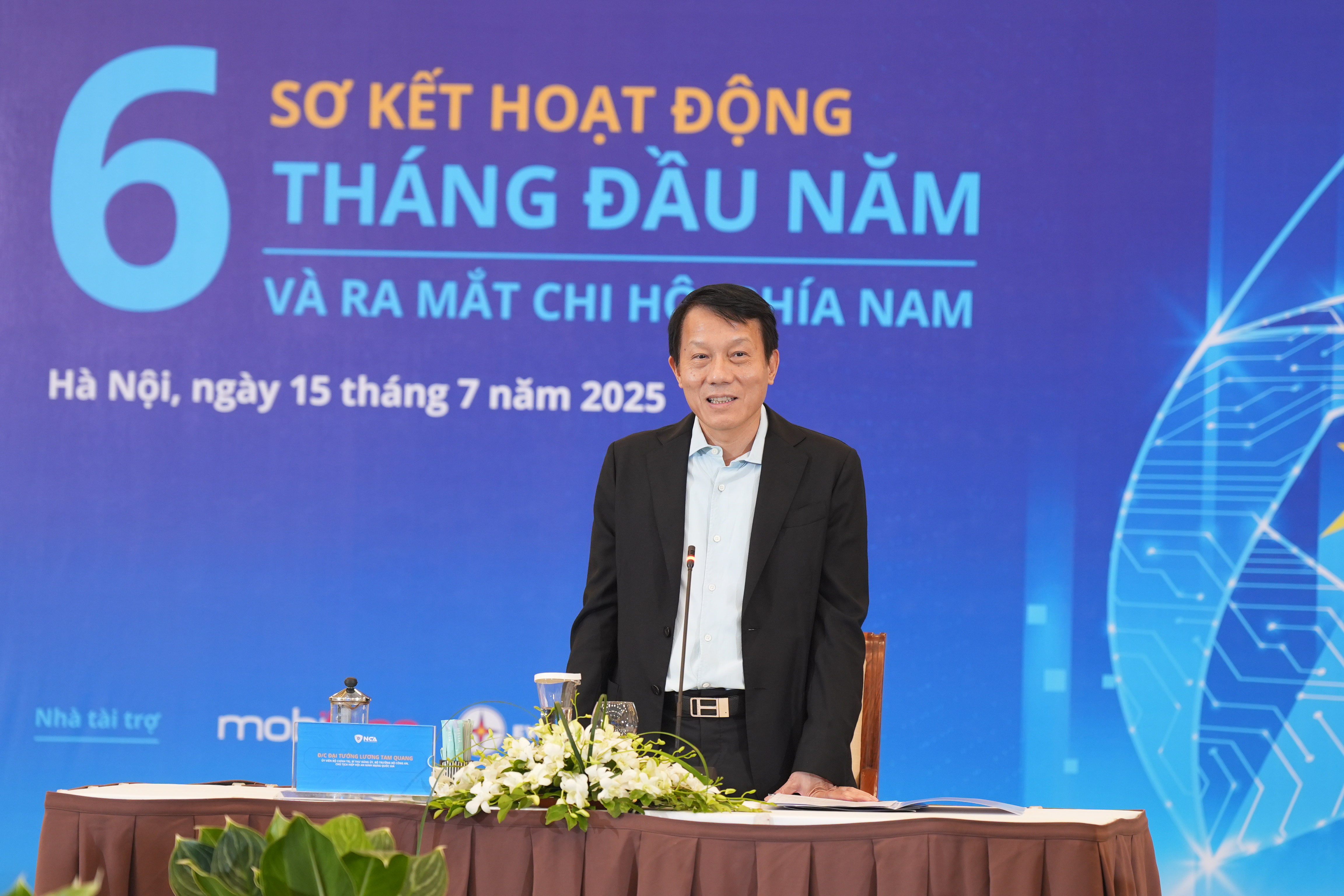 Đại tướng Lương Tam Quang - Bộ trưởng Bộ Công an - Chủ tịch Hiệp hội An ninh mạng quốc gia phát biểu chỉ đạo tại Hội nghị Sơ kết 6 tháng đầu năm của Hiệp hội.