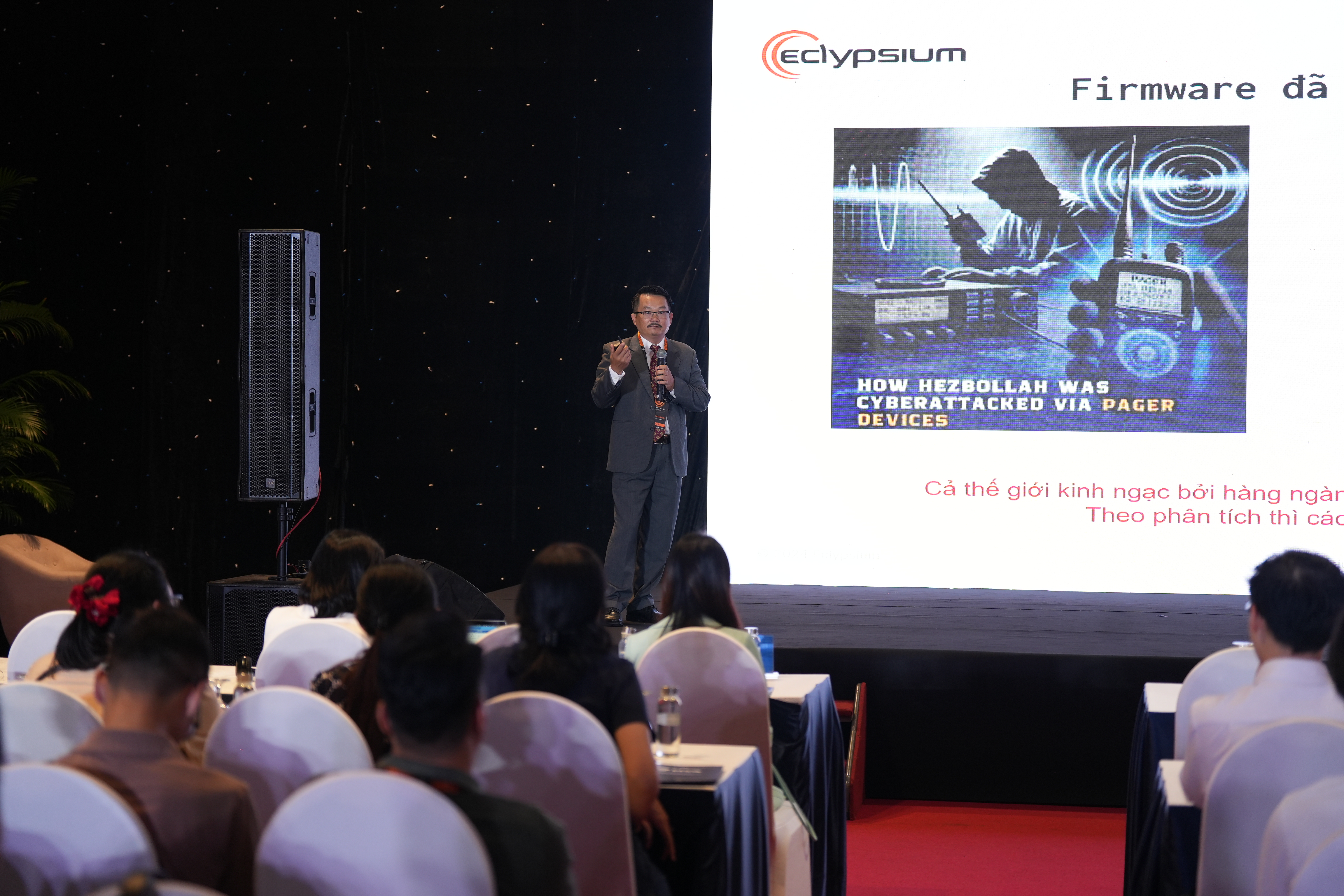 Ông Quang Hùng - Giám đốc Phát triển Kinh doanh đến từ Công ty Eclypsium với bài trình bày ấn tượng tại GM Blockchain Security Forum 2025