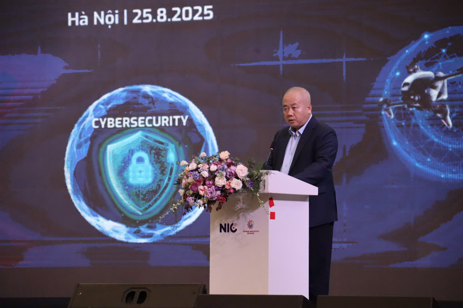 Ông Đỗ Thành Trung, Thứ trưởng Bộ Tài chính phát biểu tại buổi lễ