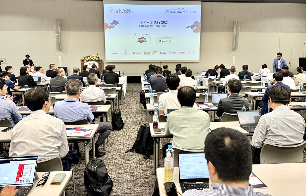 Toàn cảnh Hội thảo trong khuôn khổ ngày Công nghệ Thông tin Việt Nam 2025 lần thứ 12 