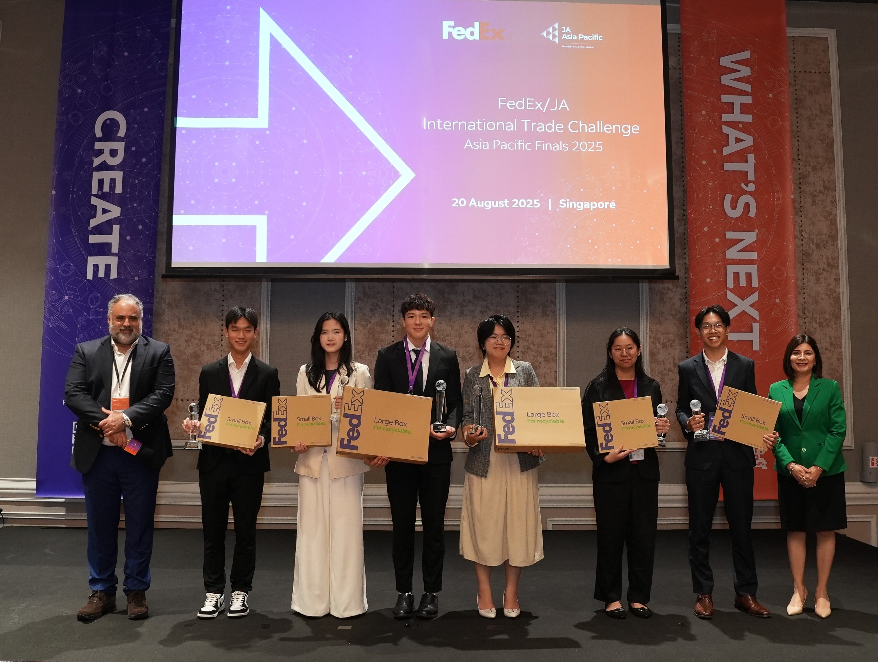 Học sinh Việt giành chiến thắng tại cuộc thi Thử thách Thương mại Quốc tế FedEx/JA 2025