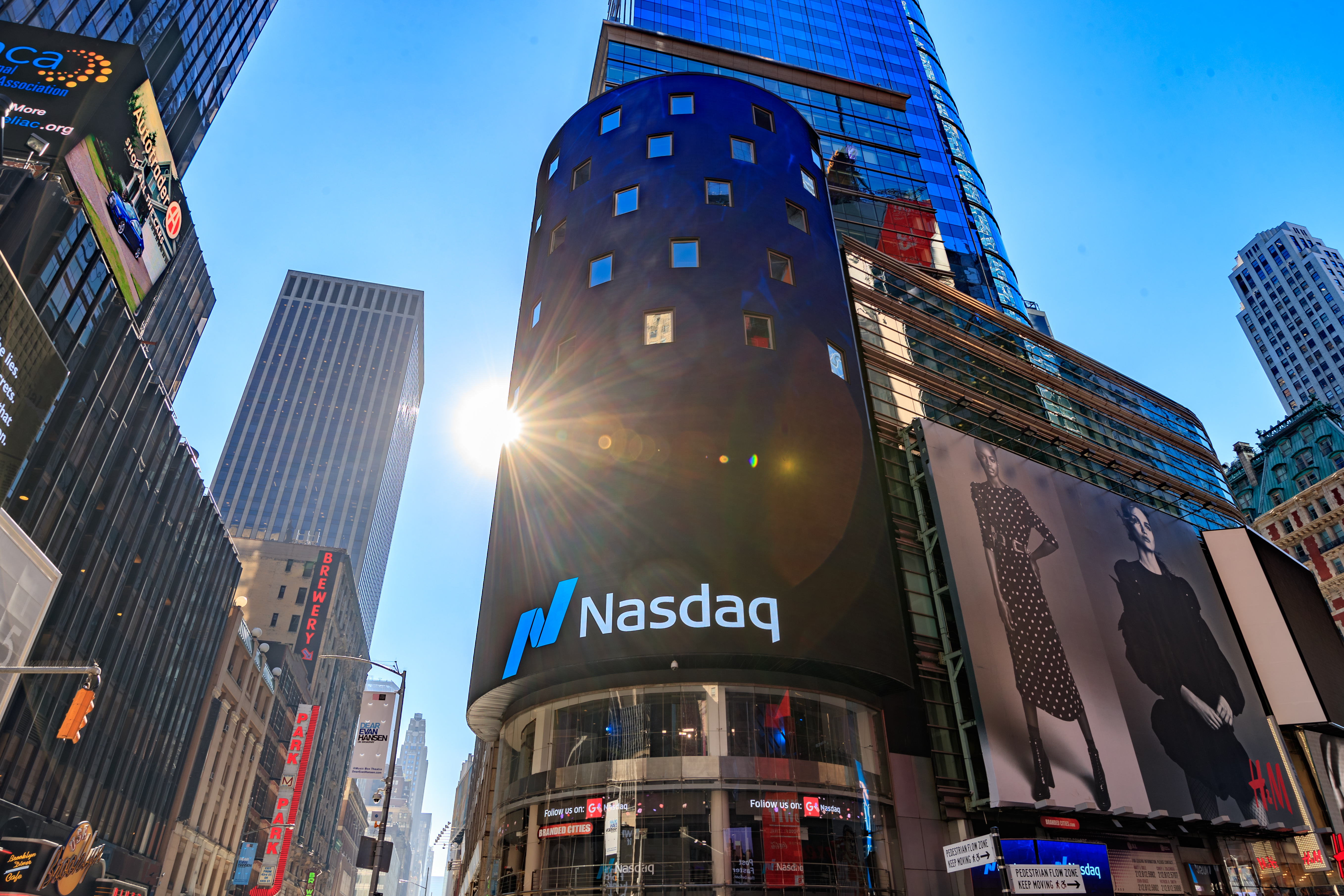 Nasdaq Verafin ước tính hơn 480 tỷ USDđã bị mất do các âm mưu gian lận và lừa đảo ngân hàng trên toàn cầu vào năm 2023.
