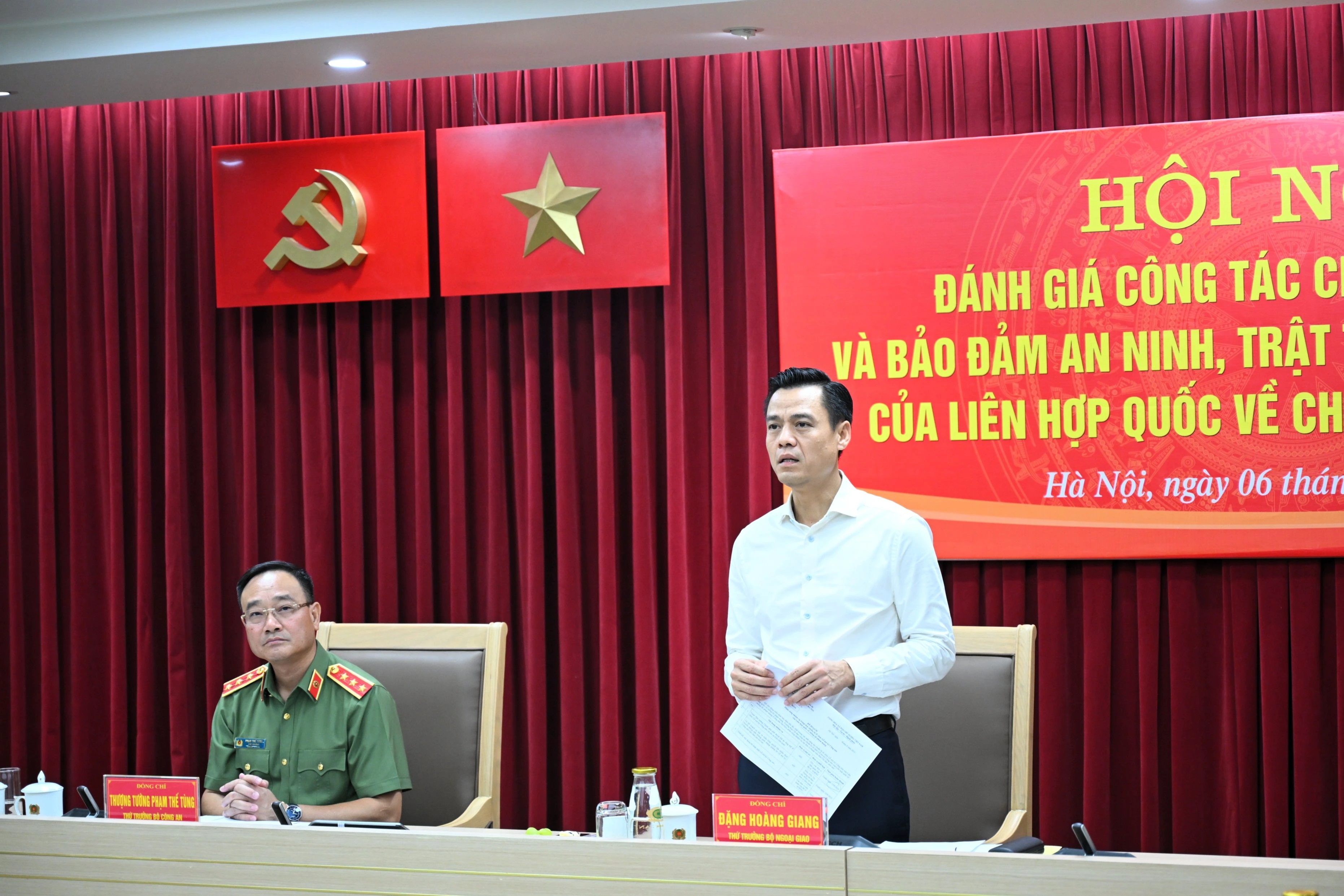 Thứ trưởng Bộ Ngoại giao Đặng Hoàng Giang phát biểu tại Hội nghị.