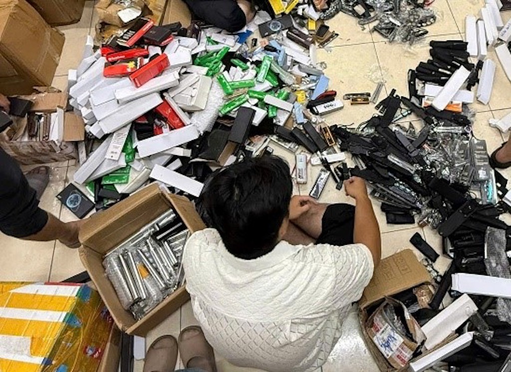 Hàng trăm loại vũ khí, công cụ hỗ trợ bị cơ quan Công an thu giữ