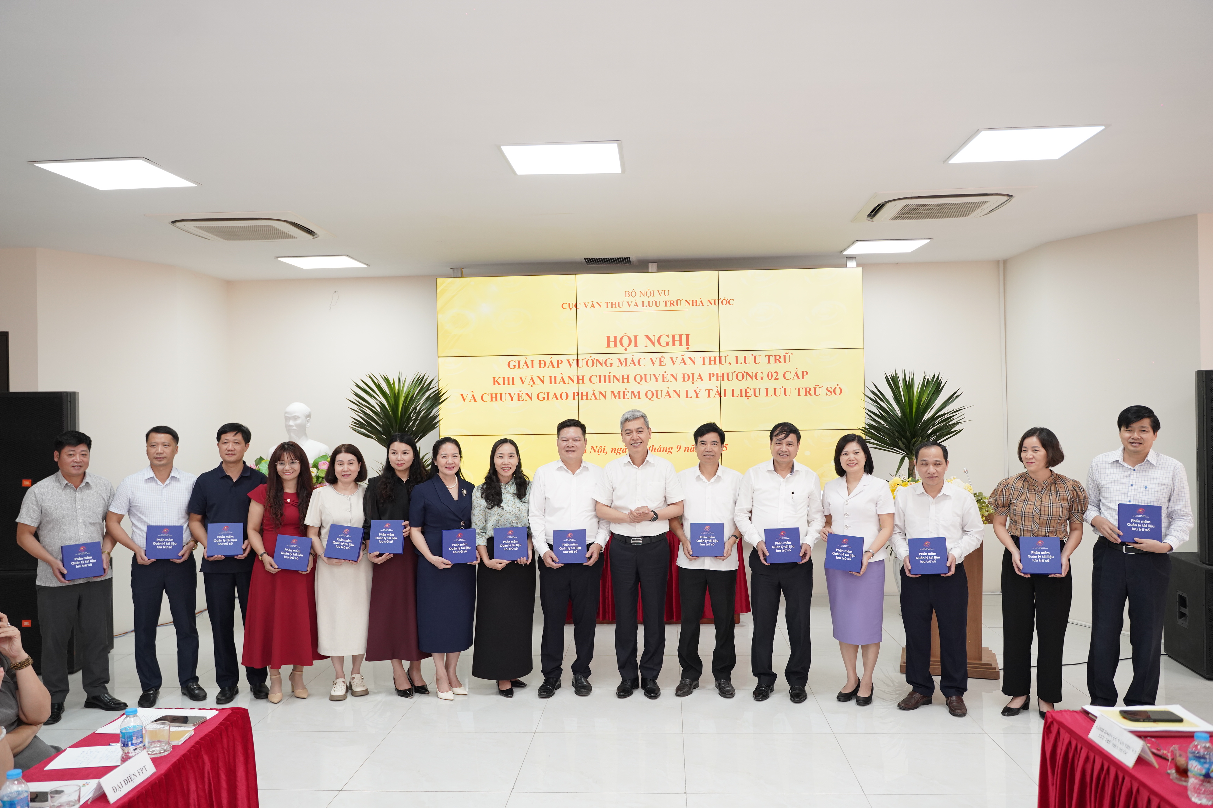 Cục Văn thư và Lưu trữ nhà nước chuyển giao Phần mềm Quản lý tài liệu lưu trữ số cho 15 tỉnh phía Bắc ngày 18/9/2025