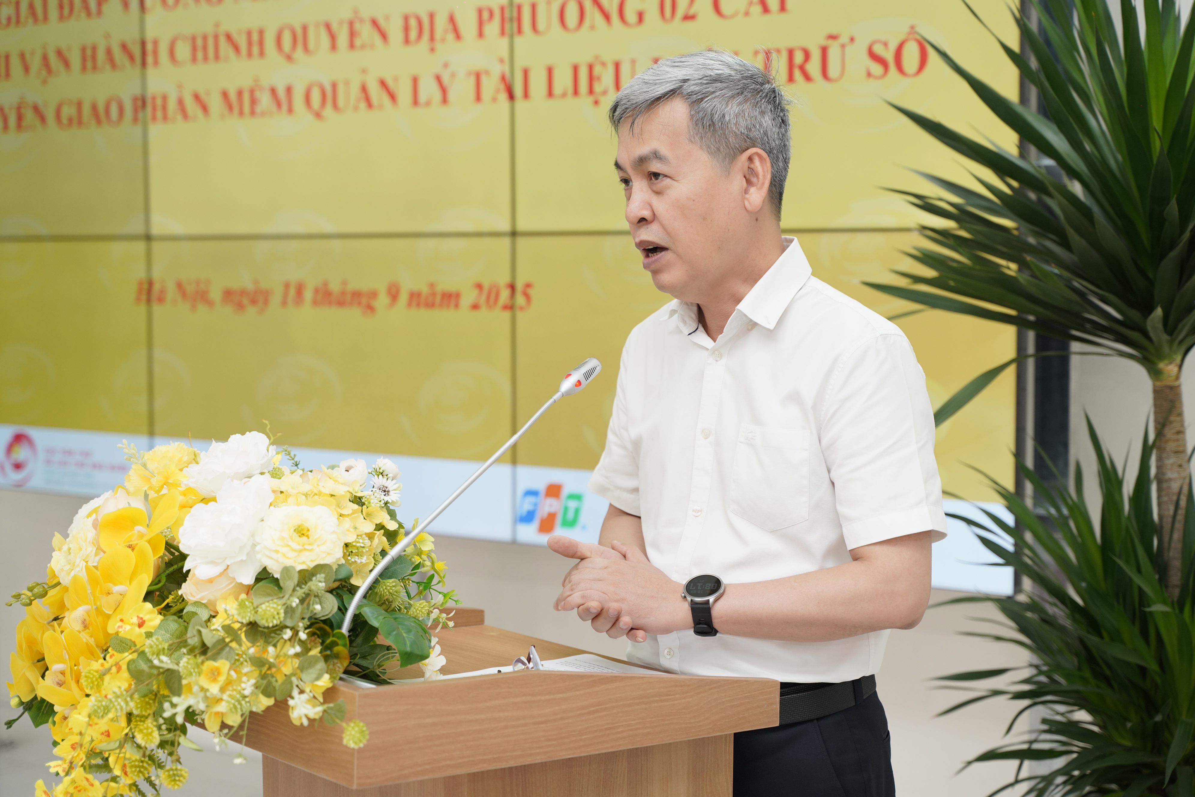 Ông Đặng Thanh Tùng - Cục trưởng Cục Văn thư và Lưu trữ nhà nước chia sẻ sẽ phối hợp với các đơn vị công nghệ đưa toàn bộ lưu trữ truyền thống sang lưu trữ số