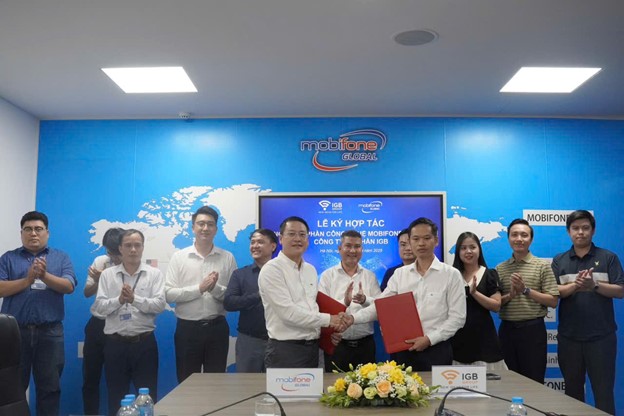 Lễ ký kết hợp tác chiến lược giữa IGB Group và MobiFone Global
