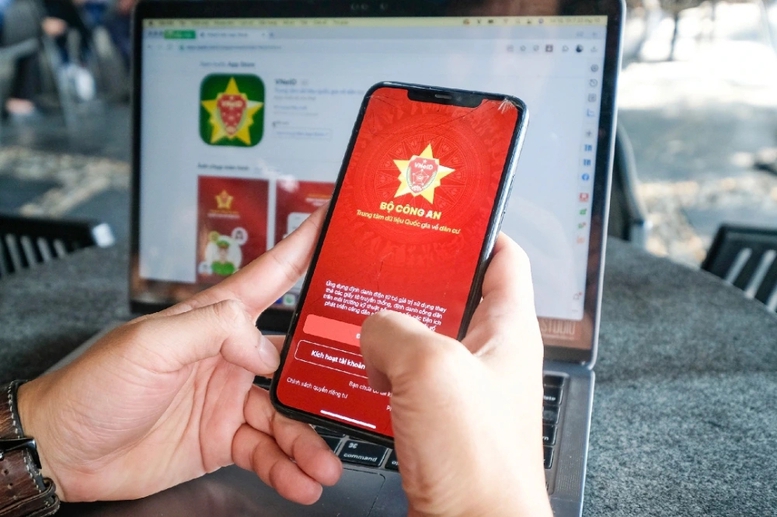 Chuyển đổi số toàn diện: Sinh trắc học, VNeID và dịch vụ công không giấy tờ