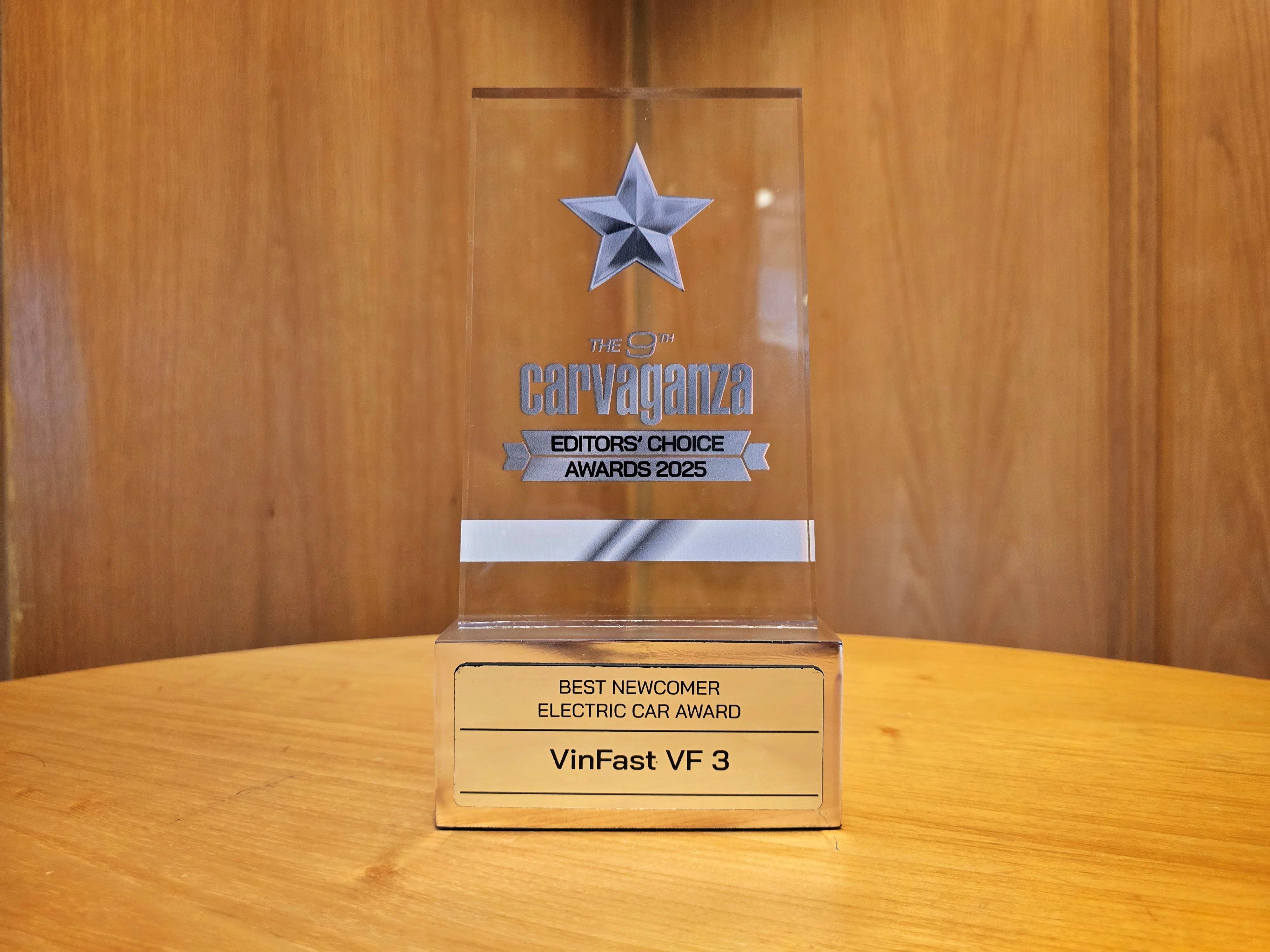 Carvaganza Editors’ Choice (CEC), do Tạp chí ô tô Carvaganza tổ chức thường niên từ 2016, là một trong những giải thưởng xe hơi uy tín nhất tại Indonesia.