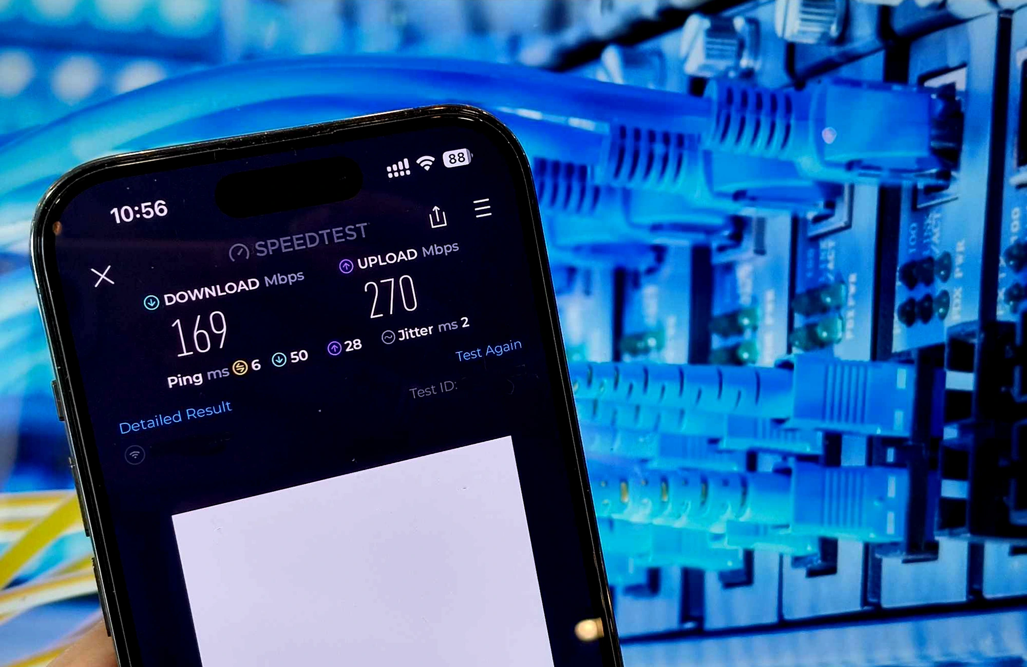 Tốc độ mạng cố định tại Việt Nam lần đầu lọt vào top 10 quốc gia nhanh nhất thế giới, nhanh hơn gấp đôi so với tốc độ trung bình toàn cầu