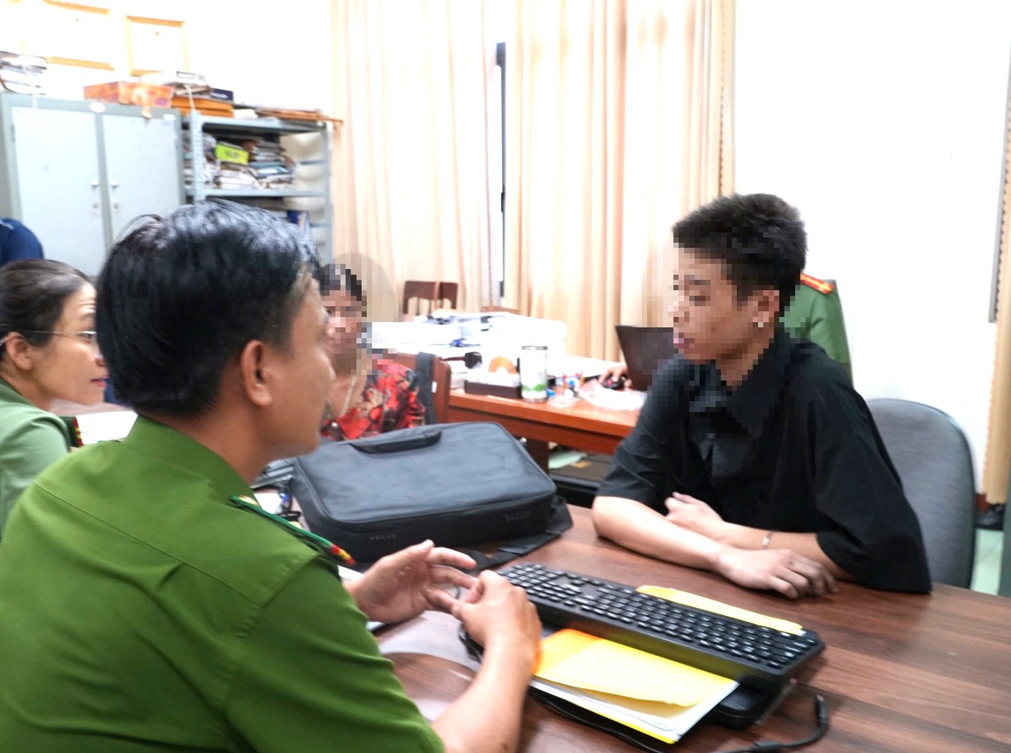 Sập bẫy “bán thận tiền tỷ” trên mạng, thanh niên bị lừa bán sang Campuchia
