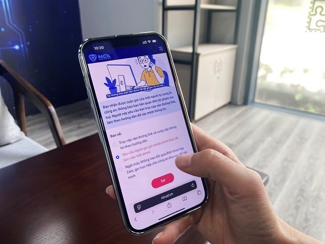 Lên mạng xã hội tìm bạn gái, nam thanh niên bị lừa 600 triệu đồng