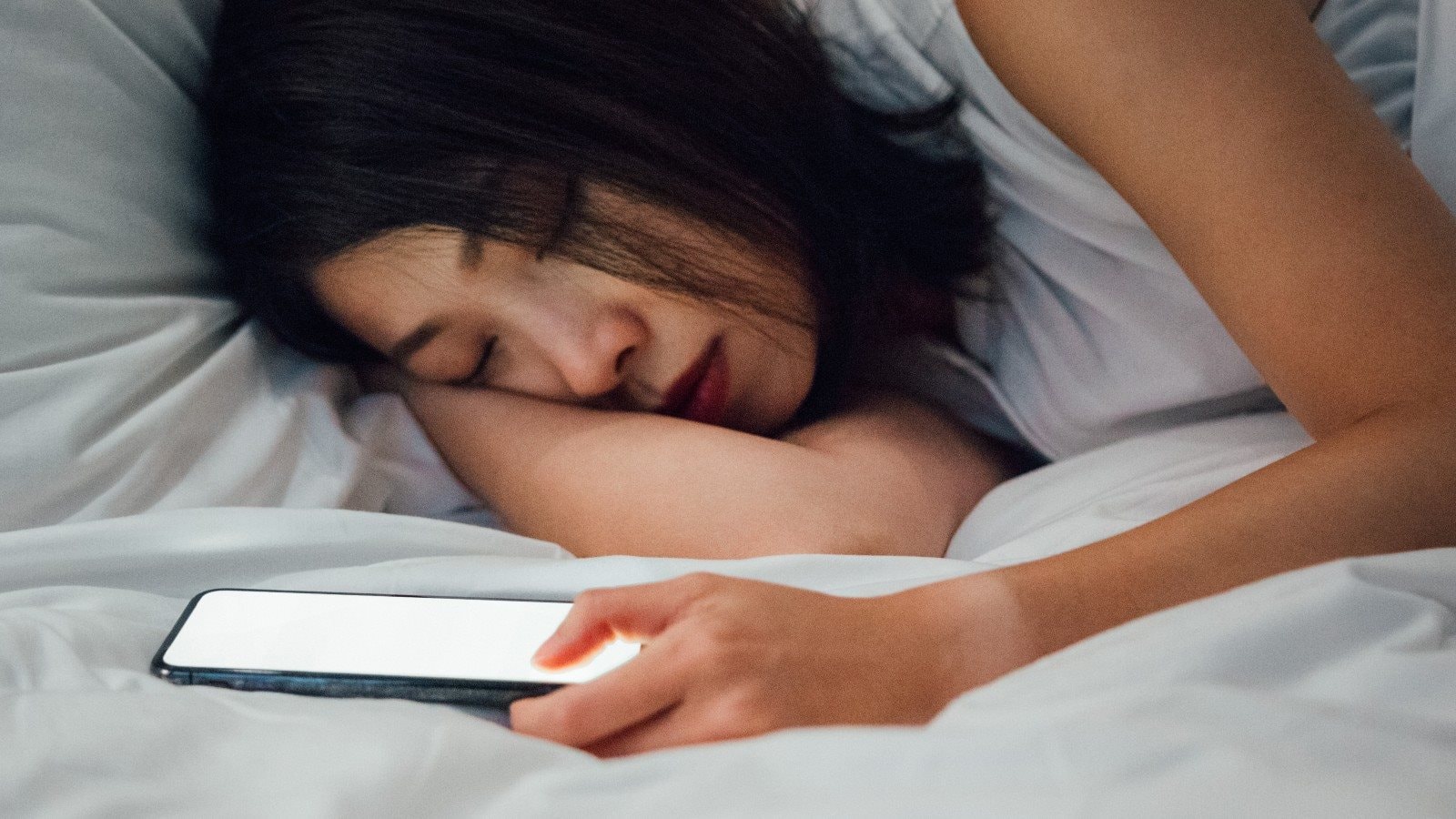 Điện thoại tự tắt, khởi động lại vào ban đêm: Dấu hiệu cảnh báo mã độc nguy hiểm “RAT”
