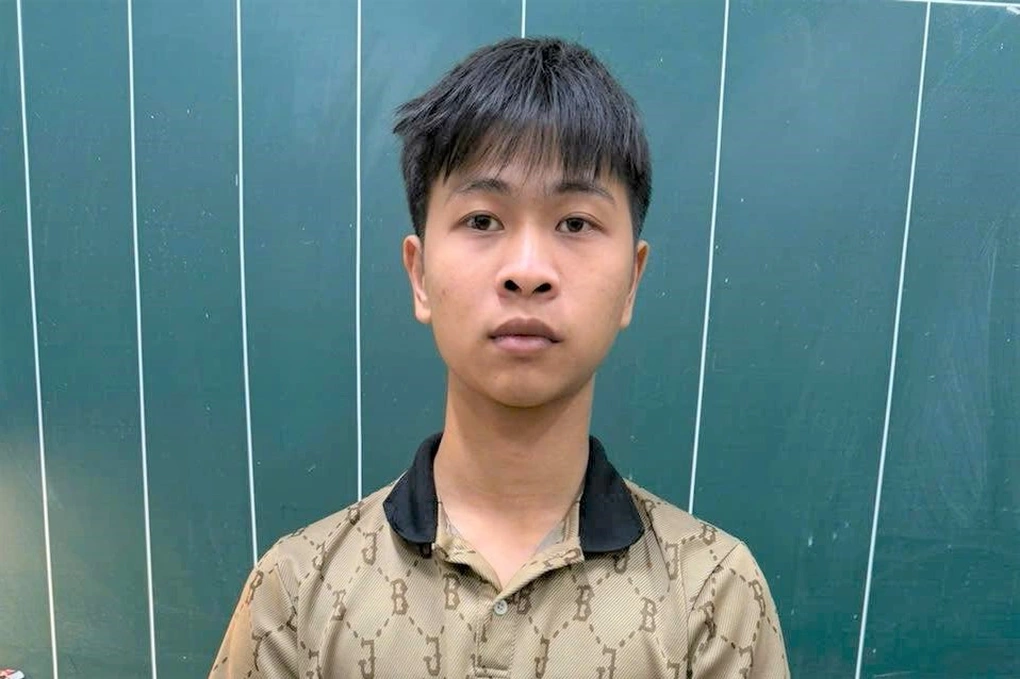 Kiểm tra quán karaoke phát hiện đối tượng đánh bạc online hơn nửa tỷ đồng