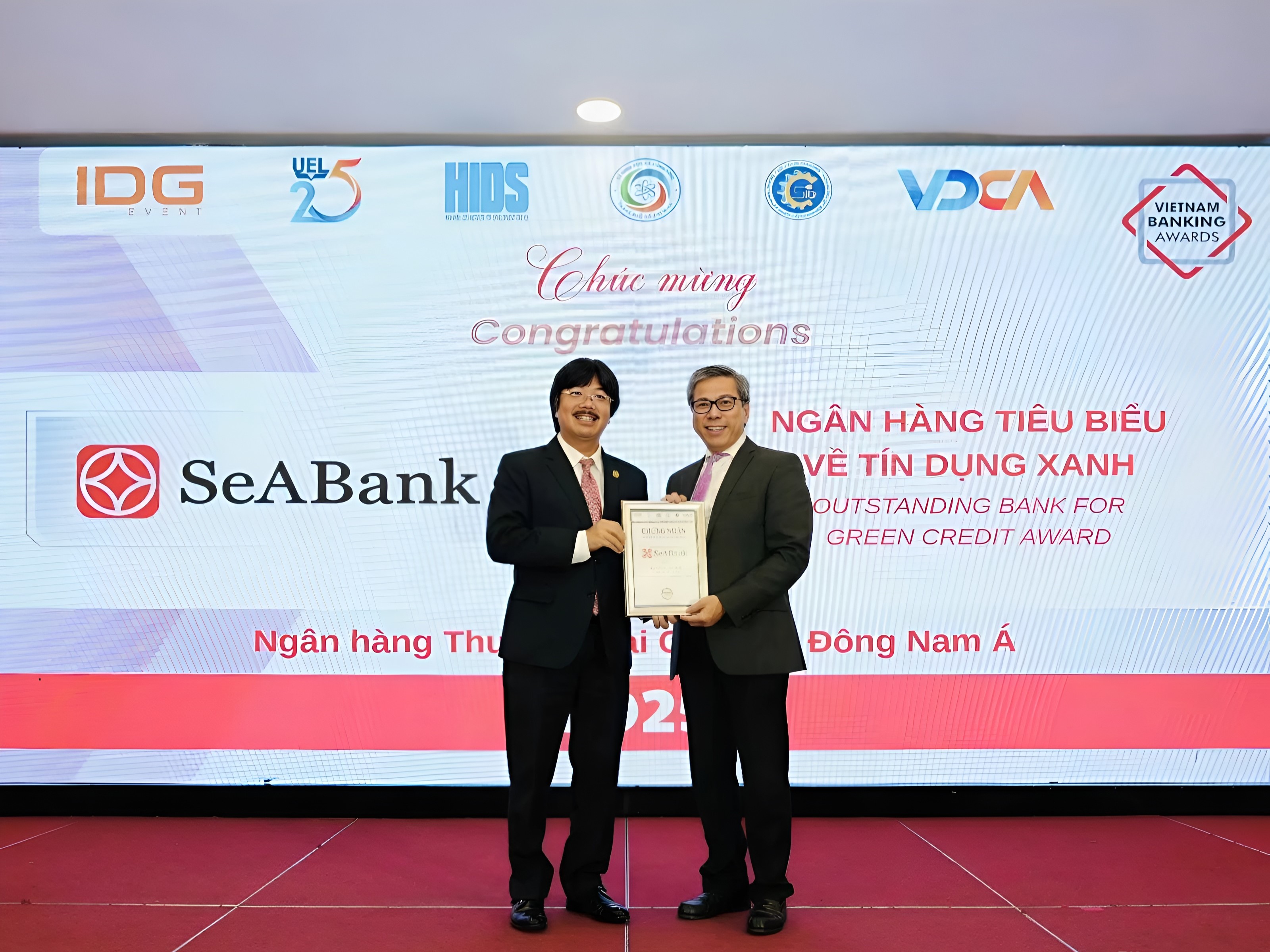 Chuyển đổi số thúc đẩy tín dụng xanh và phát triển bền vững trong ngành ngân hàng