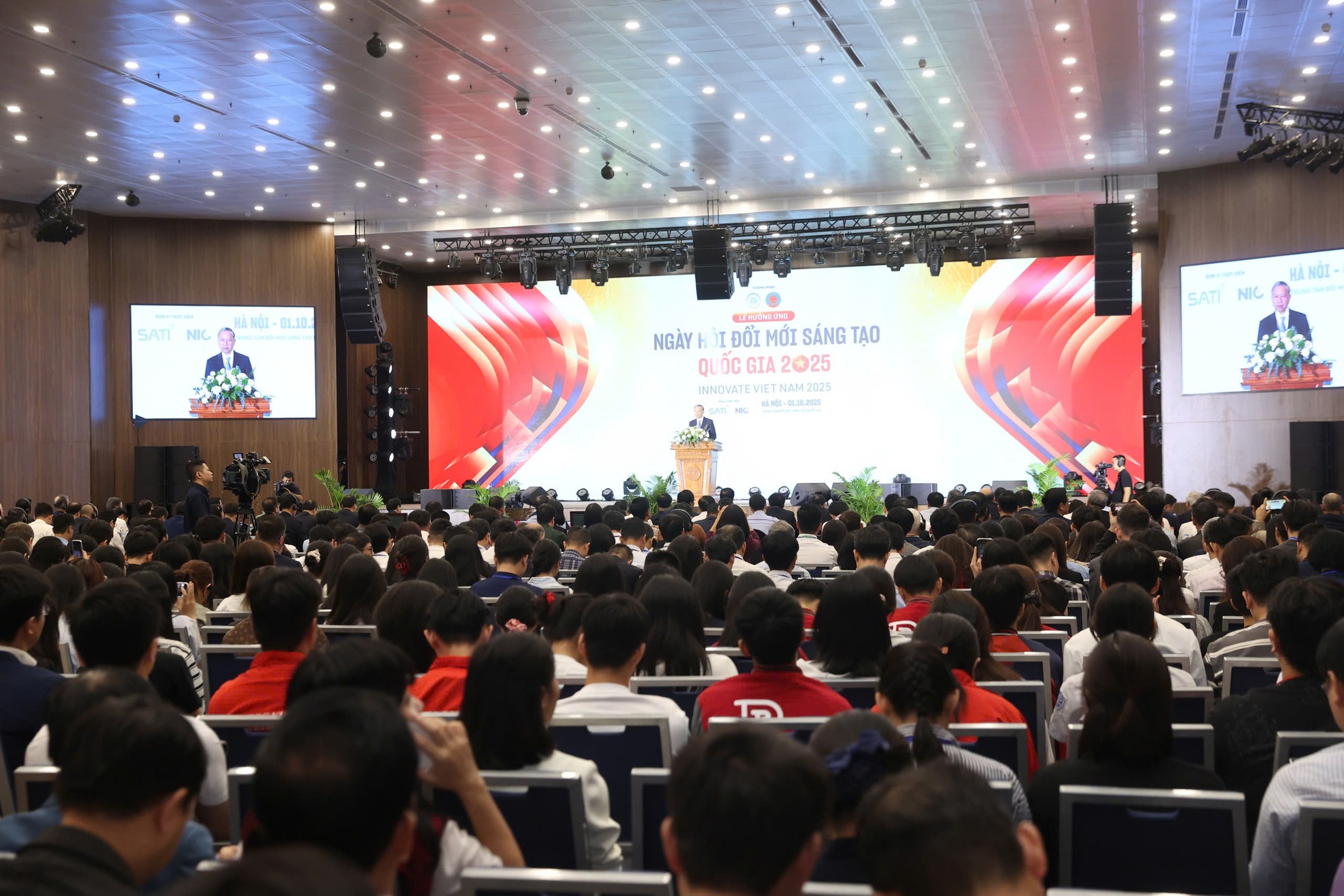 Quang cảnh Lễ hưởng ứng Ngày hội Đổi mới sáng tạo quốc gia. Ảnh: VGP.