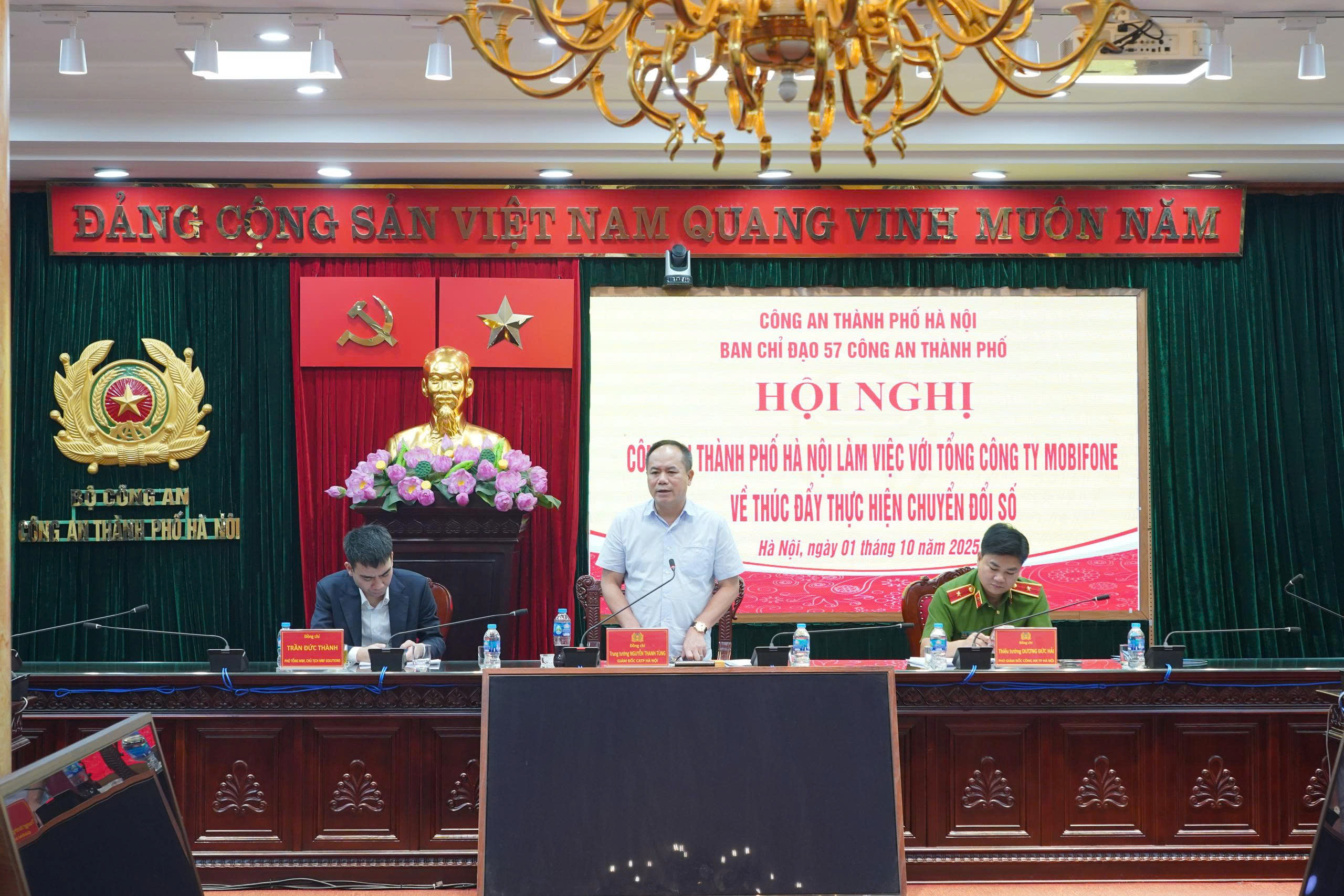 Đồng chí Trung tướng Nguyễn Thanh Tùng - Giám đốc Công an thành phố Hà Nội phát biểu tại buổi làm việc.